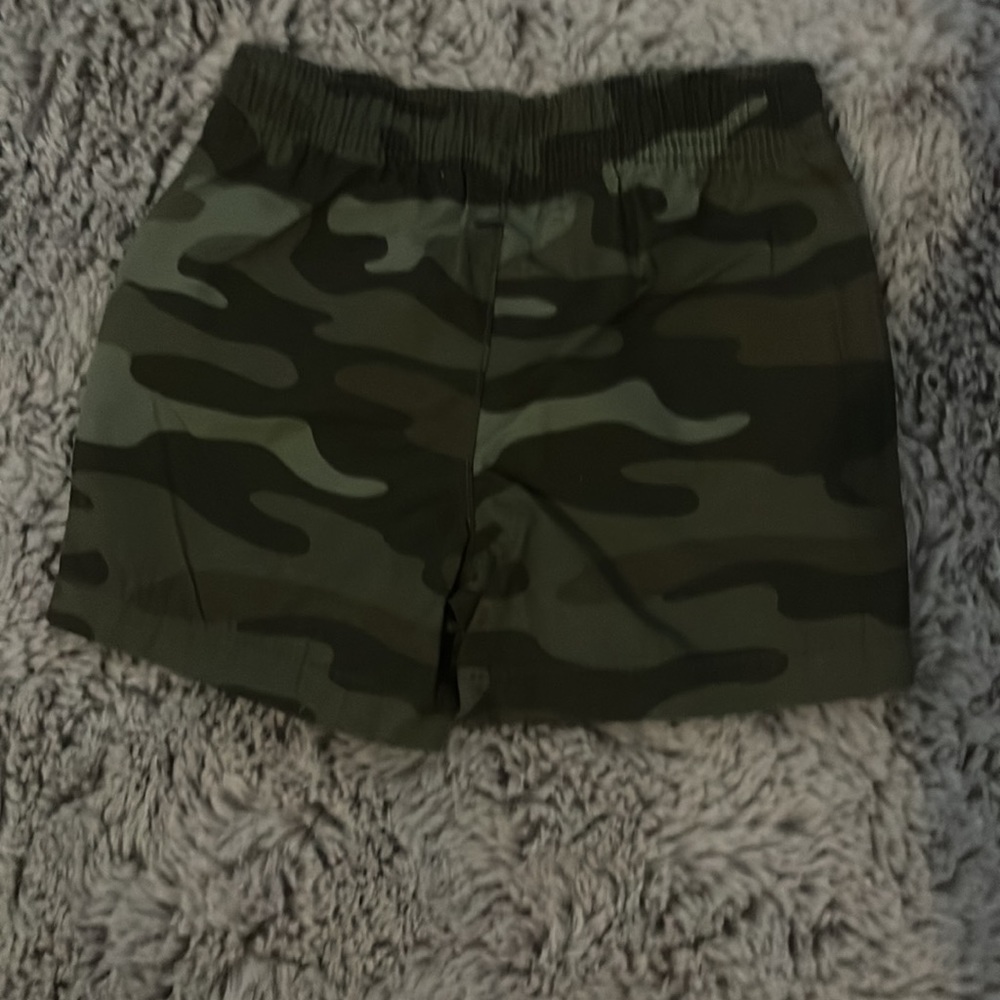 Carter’s Shorts Bundle. - Picture 4 of 7
